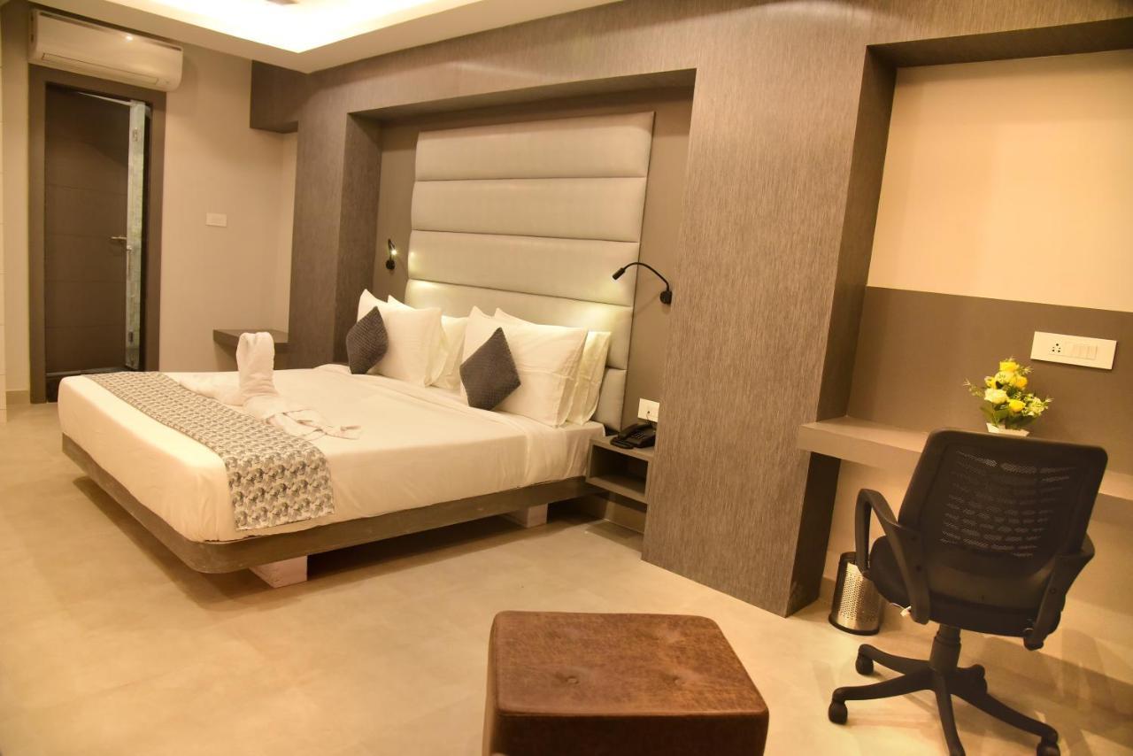 Hotel Rishiraj, Nagaon Nagaon  Экстерьер фото