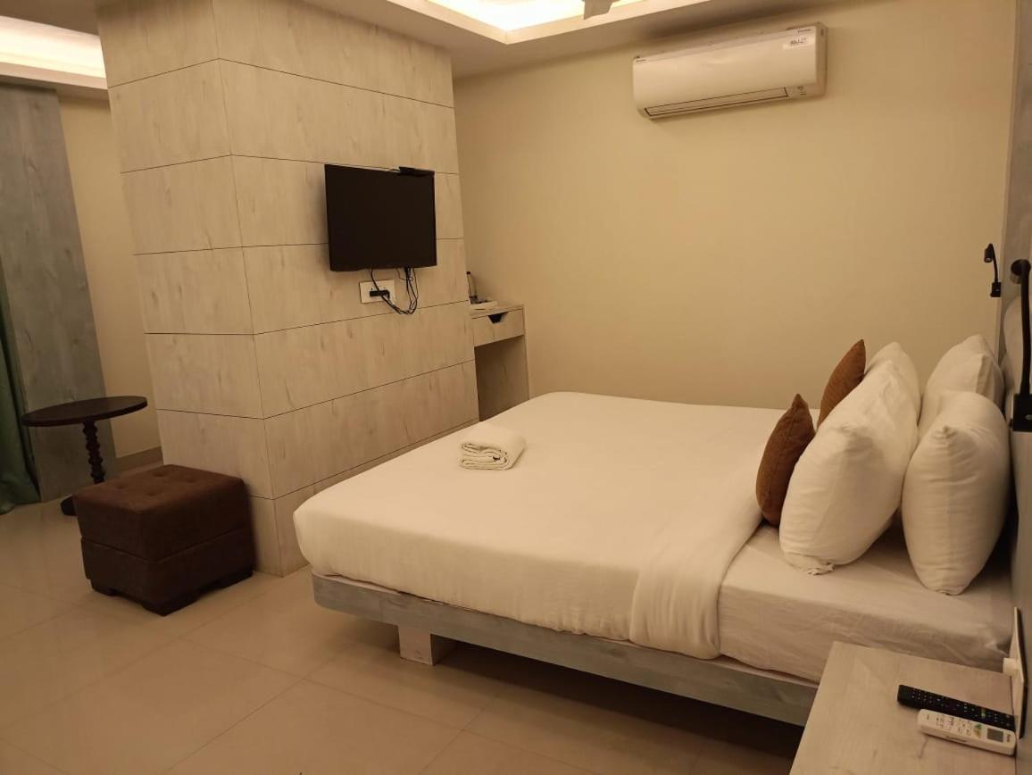 Hotel Rishiraj, Nagaon Nagaon  Экстерьер фото