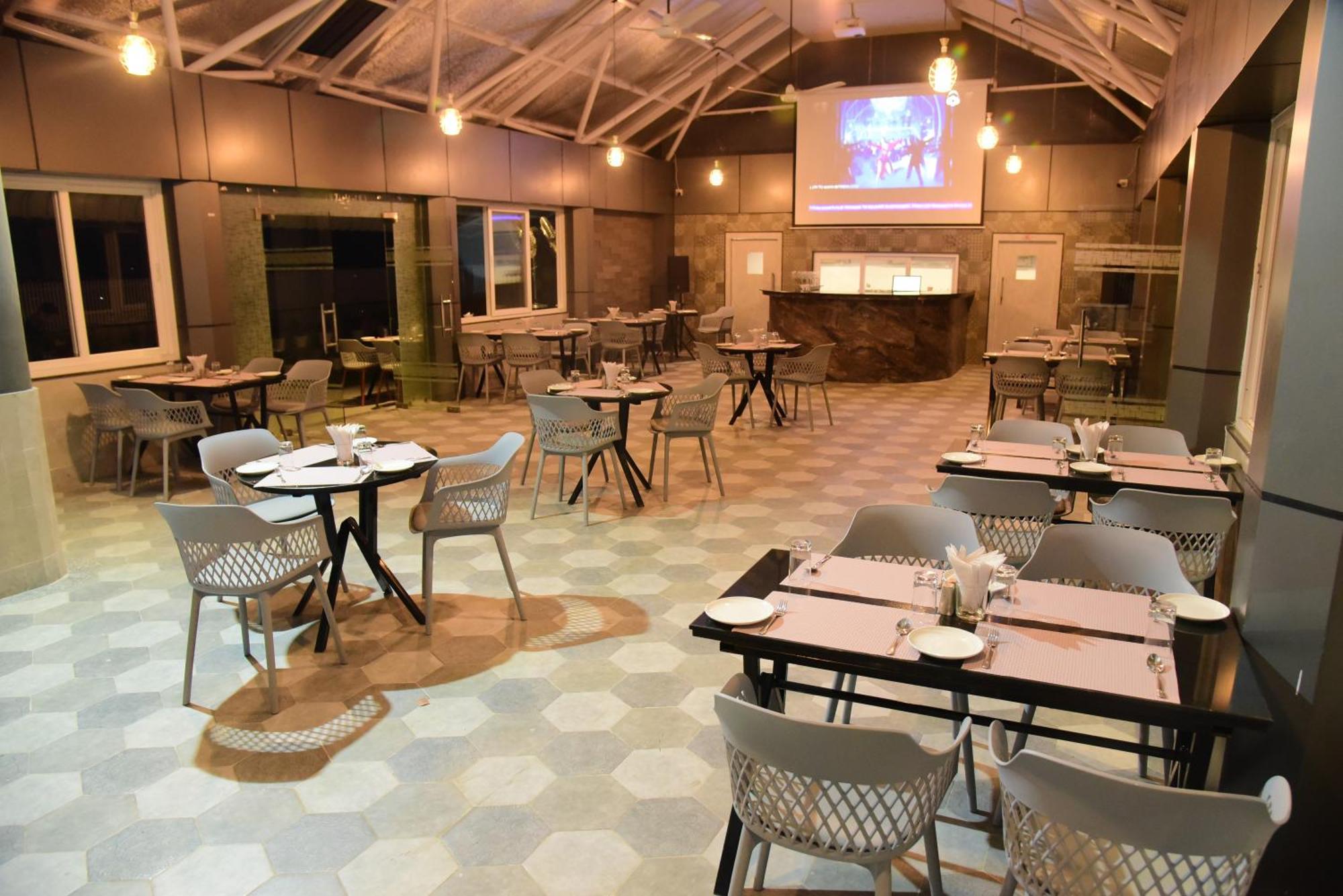 Hotel Rishiraj, Nagaon Nagaon  Экстерьер фото